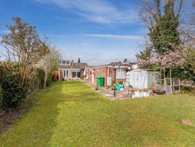 3 bed house for sale