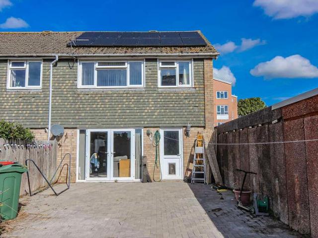 3 bed house for sale