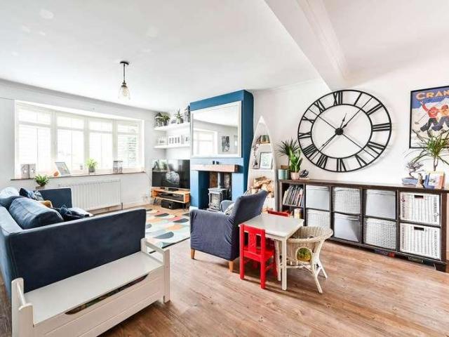 3 bed house for sale