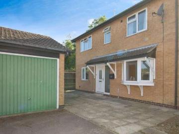 3 bed house for sale
