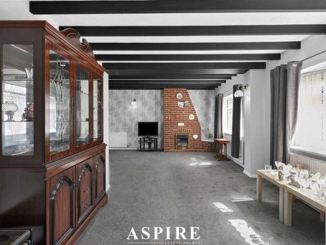 3 bed house for sale