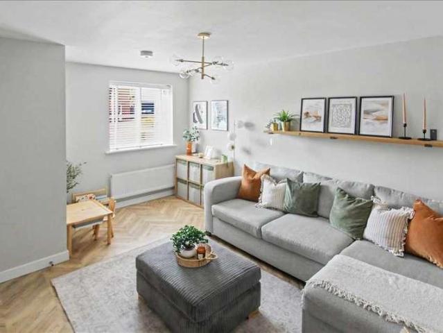 3 bed house for sale