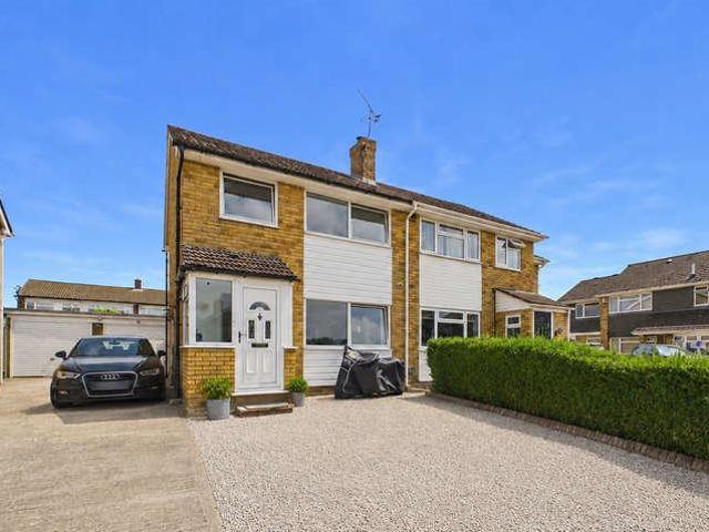 3 bed house for sale