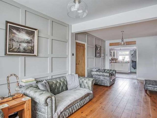 3 bed house for sale