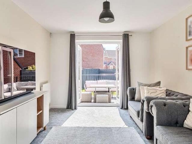 3 bed house for sale