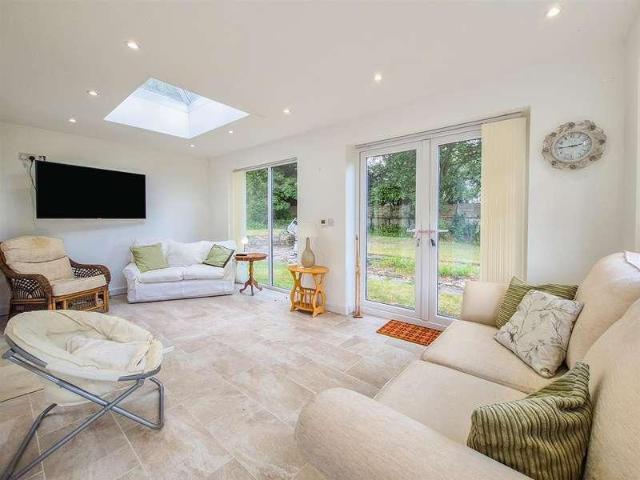 3 bed house for sale