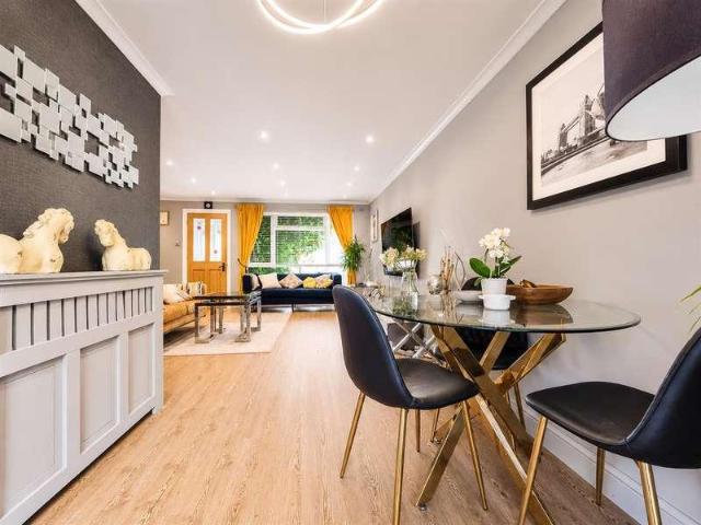 3 bed house for sale