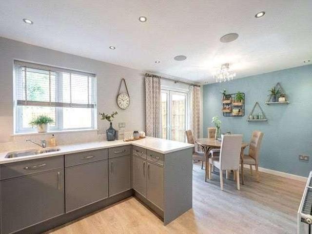 3 bed house for sale
