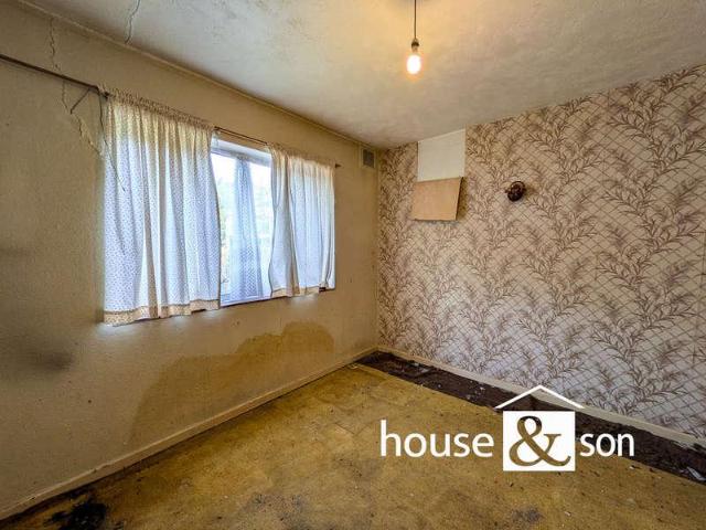 3 bed house for sale