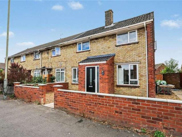 3 bed house for sale