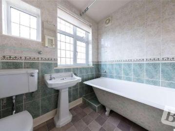 3 bed house for sale