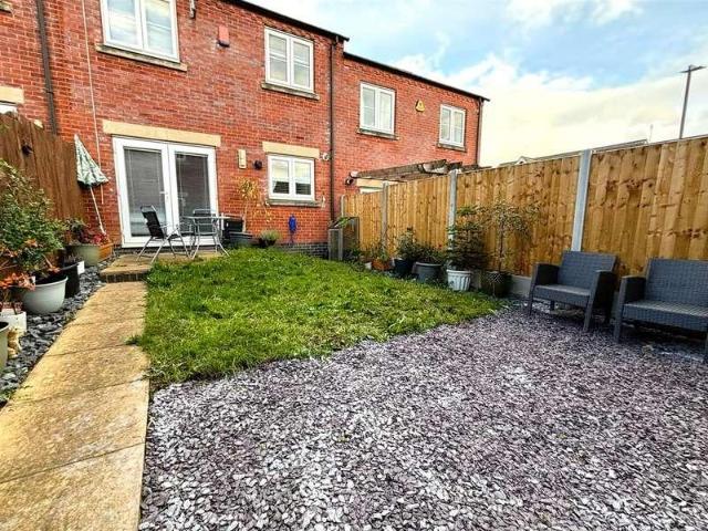 3 bed house for sale