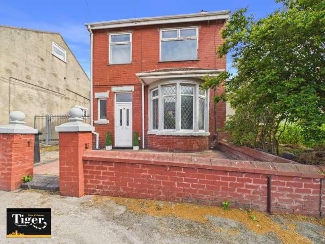 3 bed house for sale