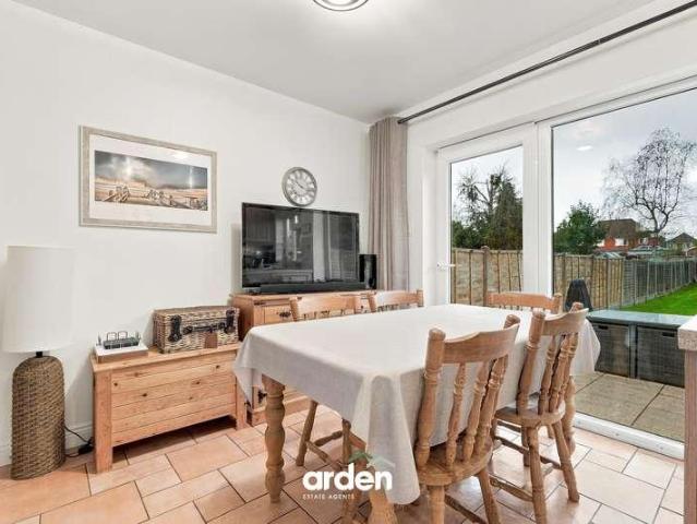 3 bed house for sale