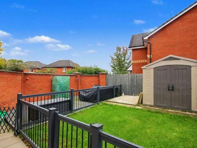3 bed house for sale