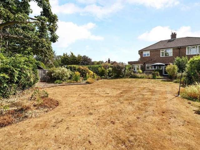 3 bed house for sale