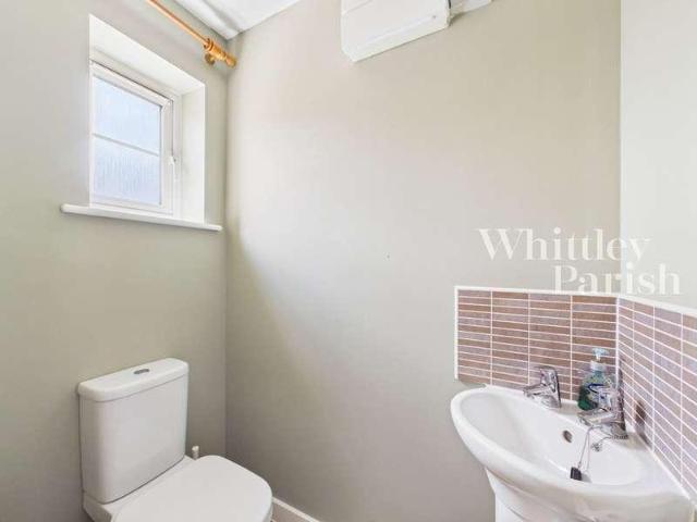 3 bed house for sale