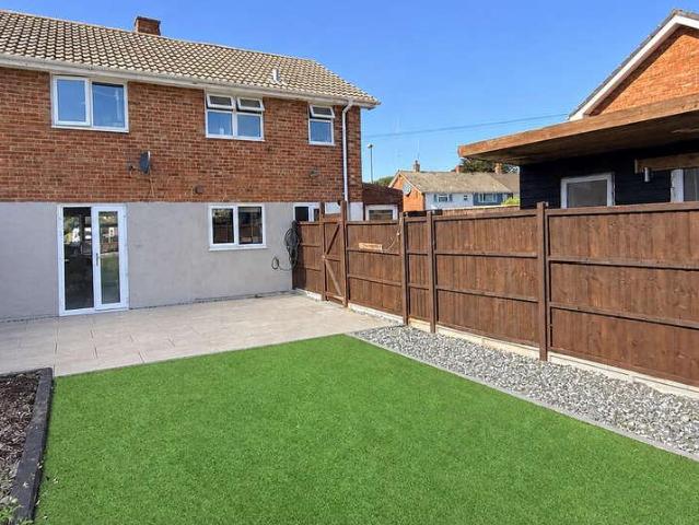 3 bed house for sale