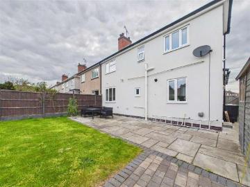 3 bed house for sale