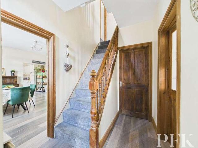 3 bed house for sale
