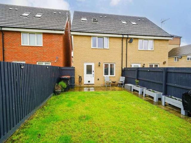 3 bed house for sale