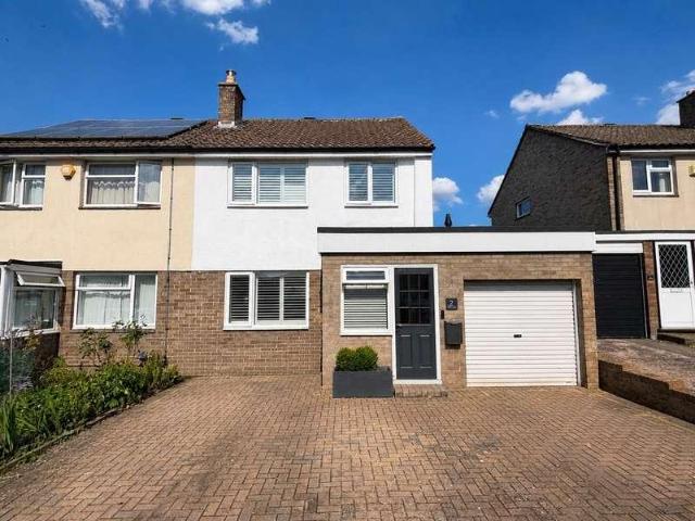 3 bed house for sale