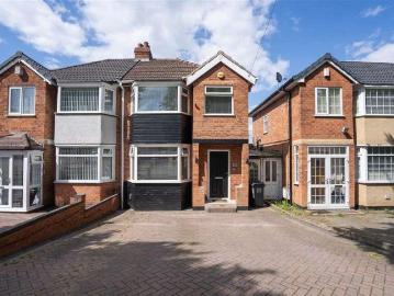 3 bed house for sale