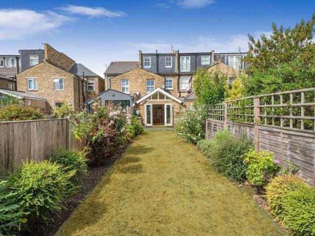 3 bed house for sale