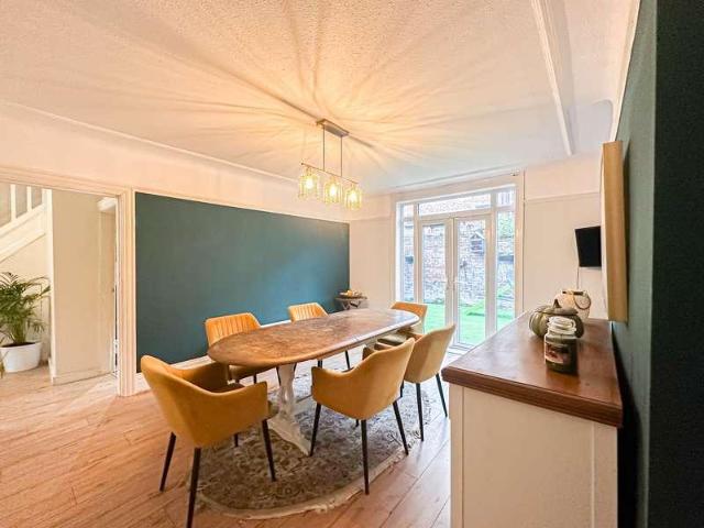 3 bed house for sale