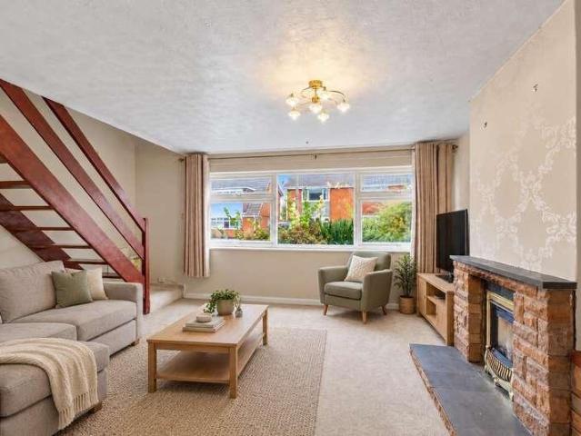3 bed house for sale