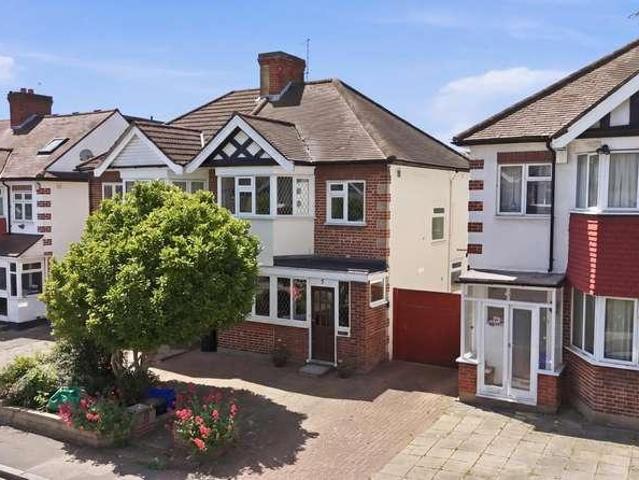 3 bed house for sale
