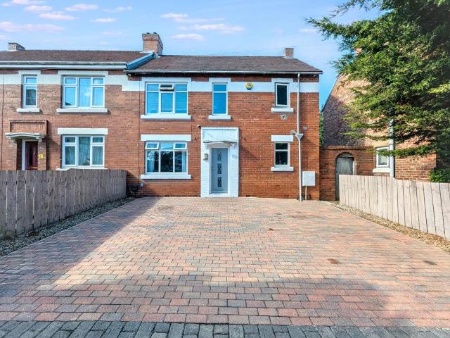 3 bed house for sale