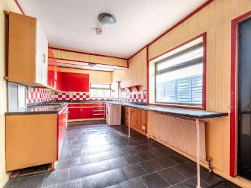 3 bed house for sale
