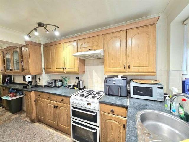 3 bed house for sale