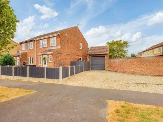 3 bed house for sale