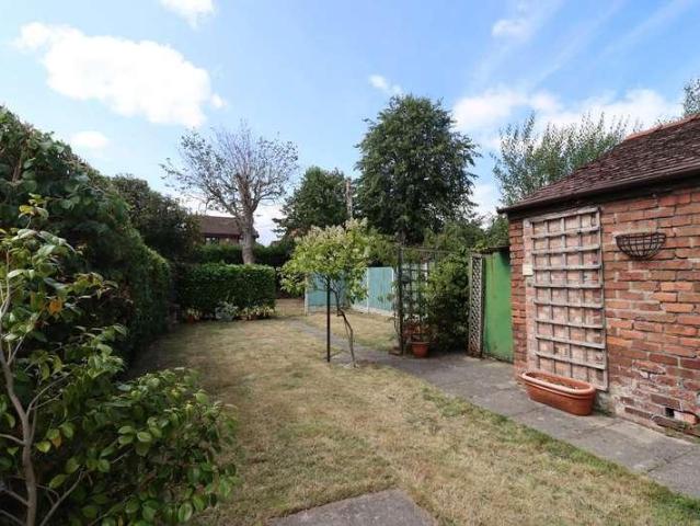 3 bed house for sale