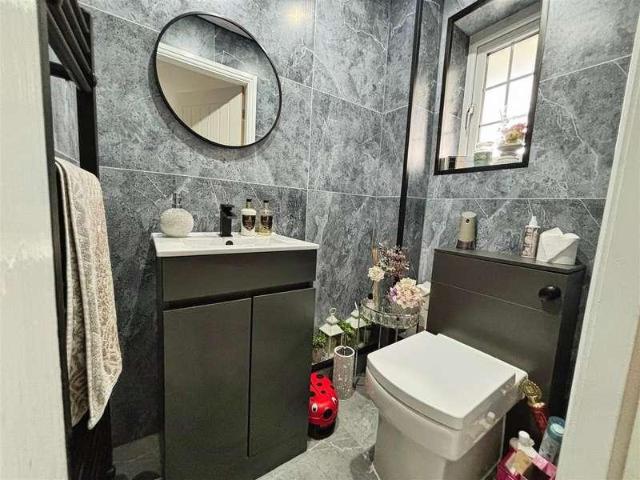 3 bed house for sale