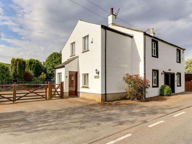 3 bed house for sale