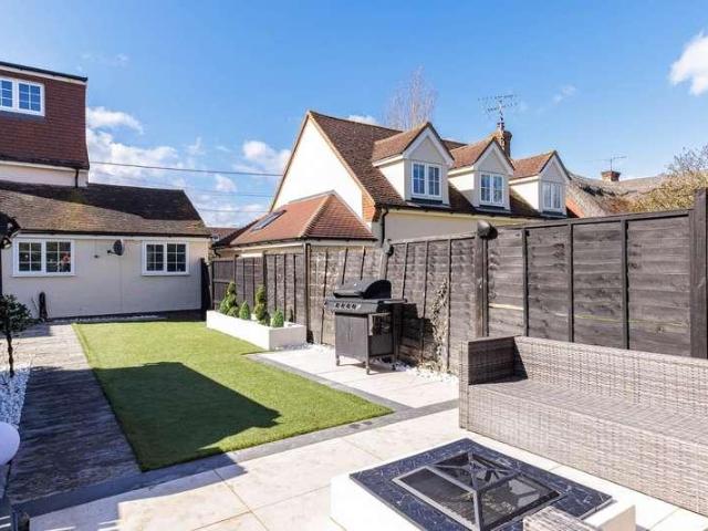 3 bed house for sale