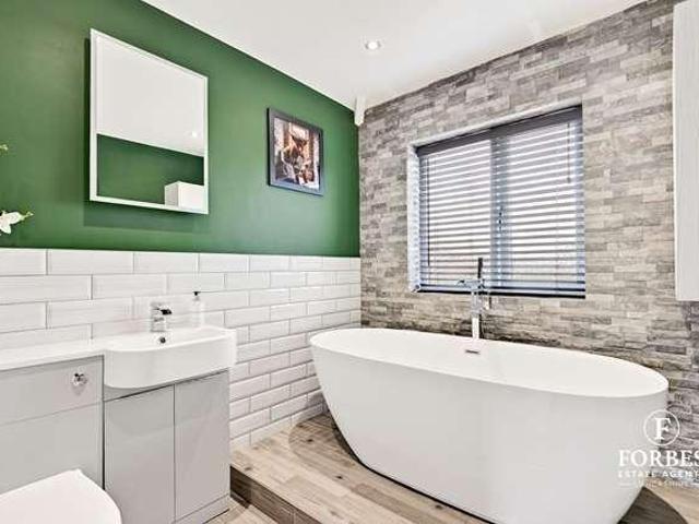3 bed house for sale