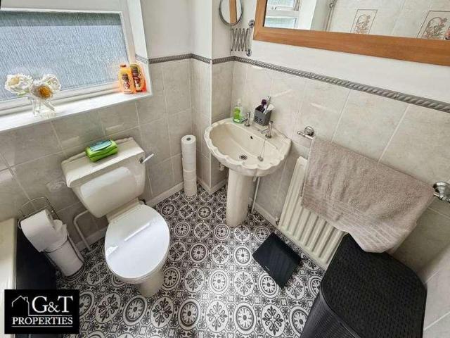 3 bed house for sale