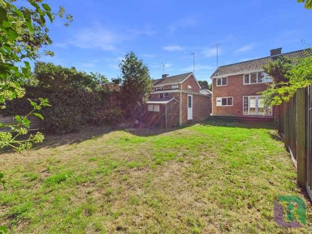 3 bed house for sale