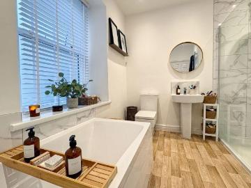3 bed house for sale