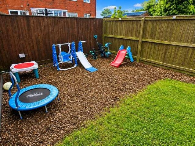 3 bed house for sale