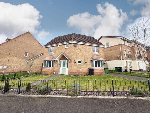 3 bed house for sale