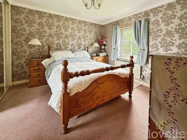 3 bed house for sale