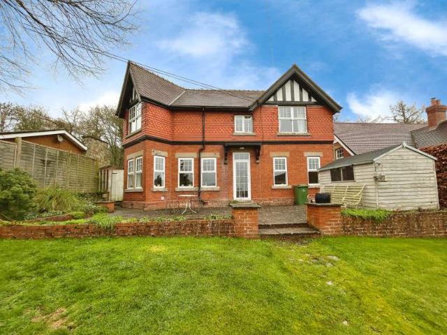 3 bed house for sale