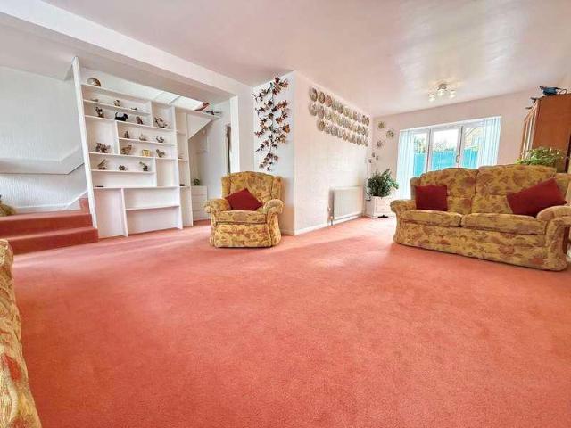 3 bed house for sale