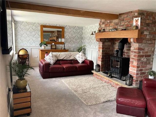 3 bed house for sale