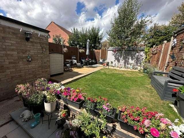 3 bed house for sale